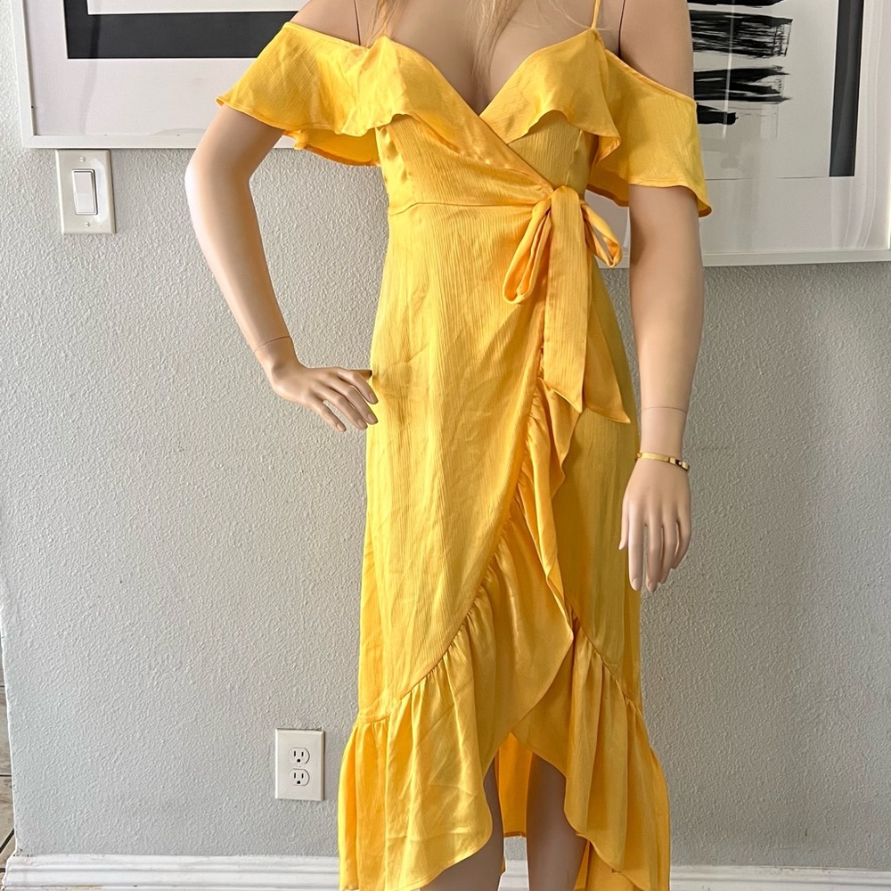 Off the shoulder sleeves dress SMALL